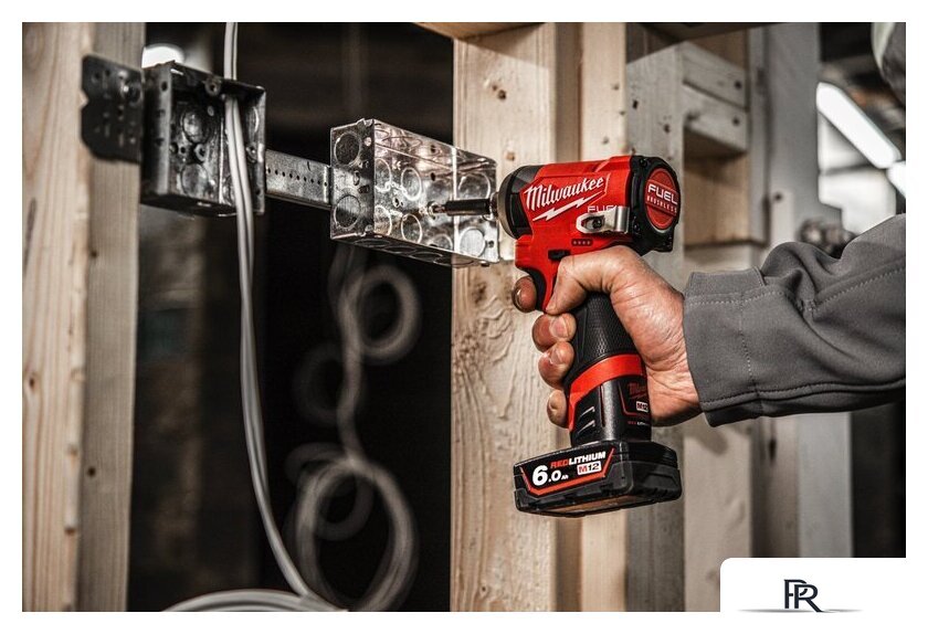 Винтоверт Milwaukee M12 FID2MC-202X Fuel 4933499462 (с 2-мя АКБ, кейс) - Изображение №4 — Интернет-магазин ПроЗаказ