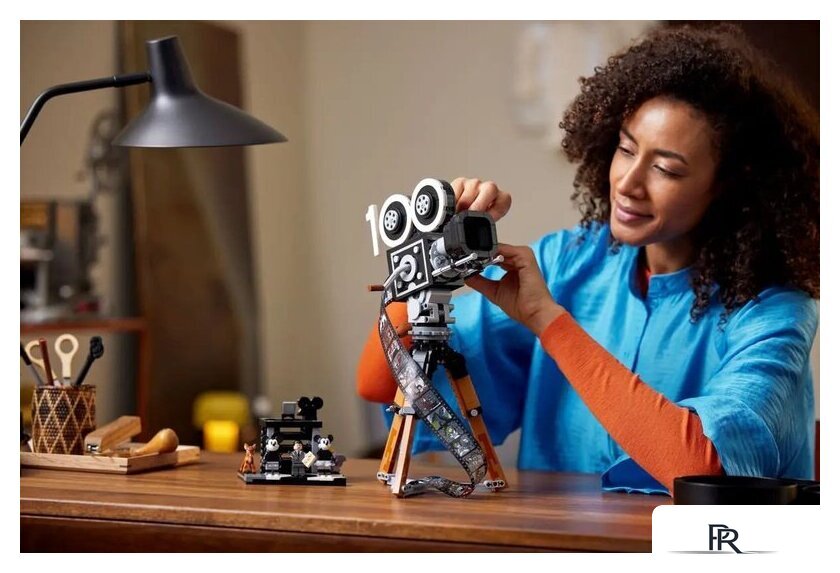 Конструктор LEGO Disney 43230 Камера памяти Уолта Диснея - Изображение №10 — Интернет-магазин ПроЗаказ