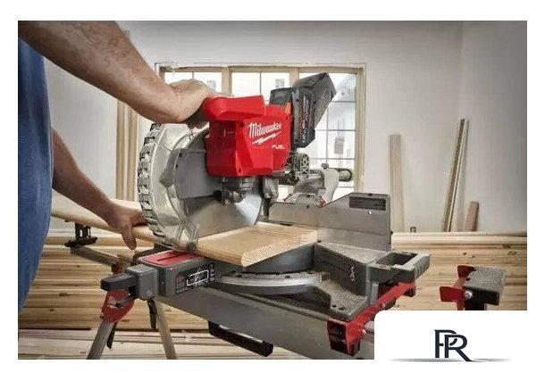 Торцовочная пила Milwaukee M18 FMS305-121-II 4933499181 (с 1-им АКБ) - Изображение №8 — Интернет-магазин ПроЗаказ