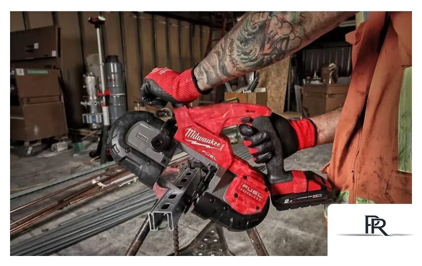 Ленточная пила Milwaukee Fuel M18 FBS85-202C 4933471497 (с 2-мя АКБ, кейс) - Изображение №3 — Интернет-магазин ПроЗаказ