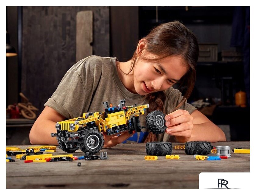 Конструктор LEGO Technic 42122 Jeep Wrangler - Изображение №13 — Интернет-магазин ПроЗаказ
