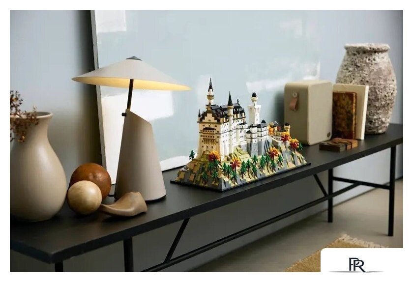 Конструктор LEGO Architecture 21063 Neuschwanstein Castle - Изображение №8 — Интернет-магазин ПроЗаказ