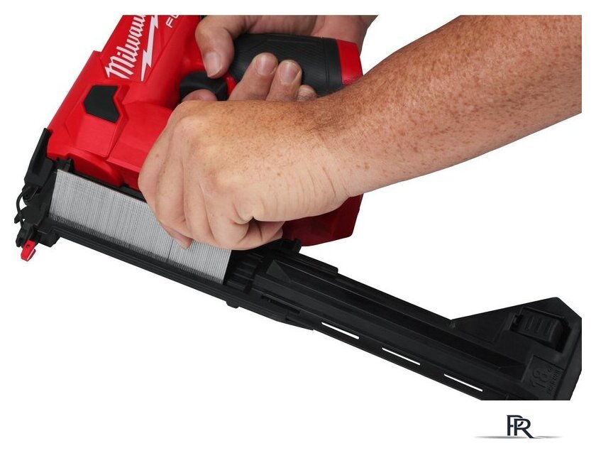Гвоздезабиватель Milwaukee M12 FCN18GS-0X 4933493355 (с 2-мя АКБ, кейс) - Изображение №5 — Интернет-магазин ПроЗаказ