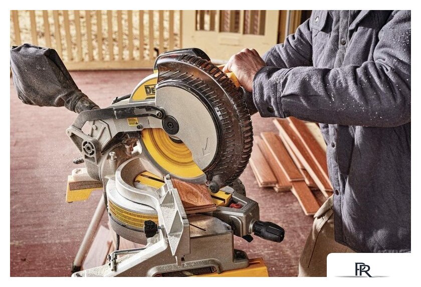 Торцовочная пила DeWalt DWS713 - Изображение №11 — Интернет-магазин ПроЗаказ