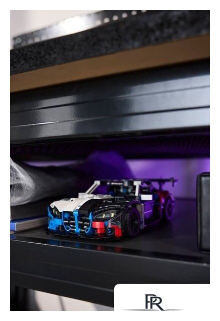 Конструктор LEGO Technic 42226 BMW M4 GT3 EVO Race Car - Изображение №10 — Интернет-магазин ПроЗаказ