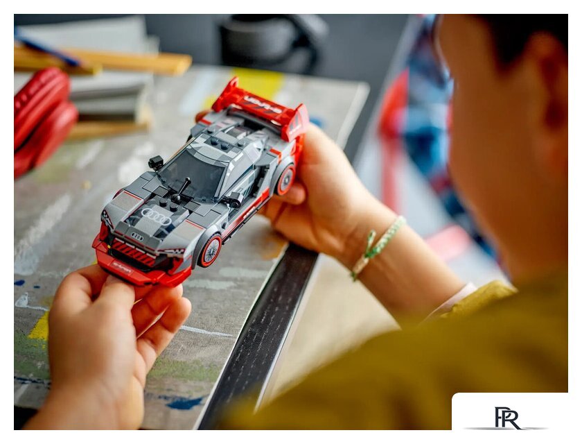 Конструктор LEGO Speed Champions 76921 Гоночный автомобиль Audi S1 e-tron quattro - Изображение №9 — Интернет-магазин ПроЗаказ