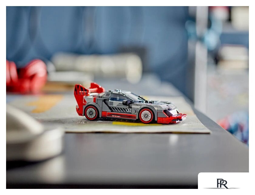 Конструктор LEGO Speed Champions 76921 Гоночный автомобиль Audi S1 e-tron quattro - Изображение №8 — Интернет-магазин ПроЗаказ
