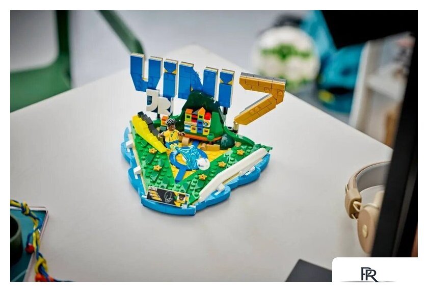 Конструктор LEGO Editions 43027 Винисиус Жуниор – лучшие моменты футбольного матча - Изображение №10 — Интернет-магазин ПроЗаказ