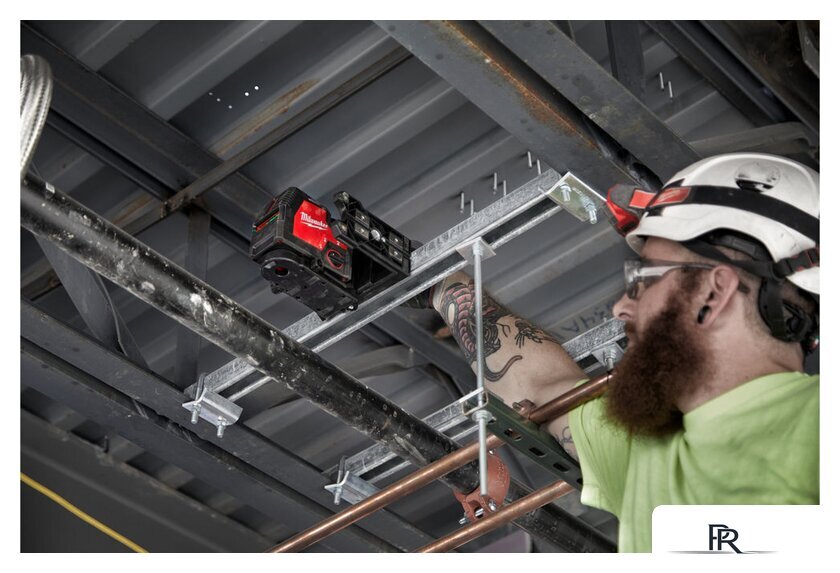 Лазерный нивелир Milwaukee L4 CLLP-301C 4933478099 - Изображение №4 — Интернет-магазин ПроЗаказ