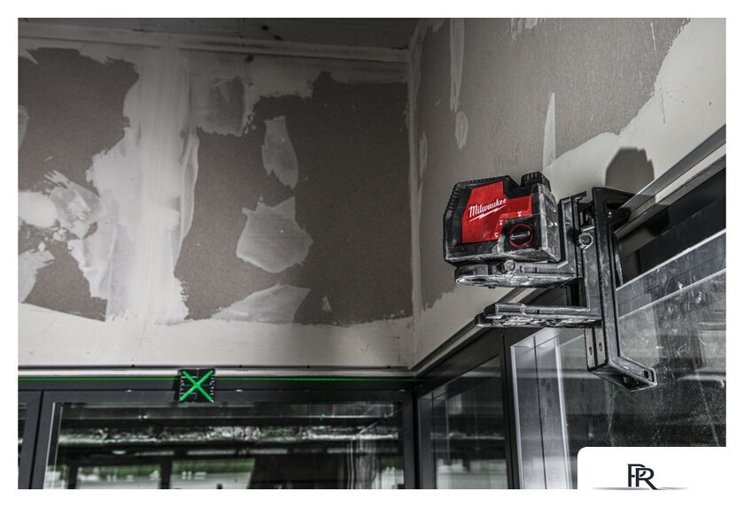 Лазерный нивелир Milwaukee L4 CLLP-301C 4933478099 - Изображение №11 — Интернет-магазин ПроЗаказ