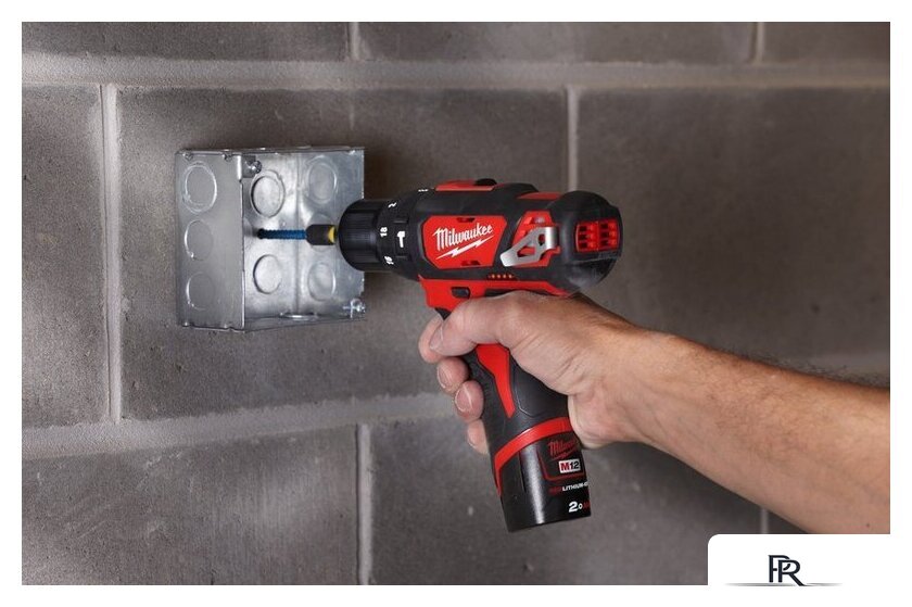 Ударная дрель-шуруповерт Milwaukee M12 BPD-202C 4933441940 (с 2-мя АКБ, кейс) - Изображение №11 — Интернет-магазин ПроЗаказ