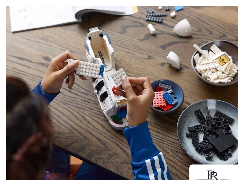 Конструктор LEGO 10282 Кроссовки adidas Originals Superstar - Изображение №30 — Интернет-магазин ПроЗаказ
