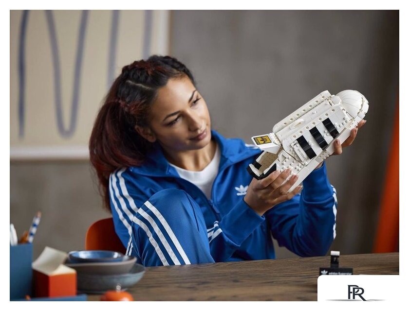 Конструктор LEGO 10282 Кроссовки adidas Originals Superstar - Изображение №21 — Интернет-магазин ПроЗаказ