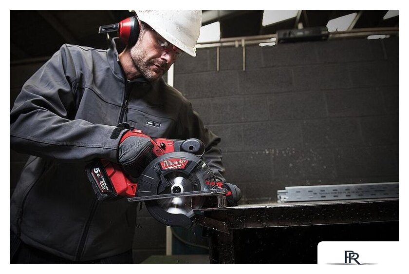 Дисковая (циркулярная) пила Milwaukee Fuel M18 FMCS-0X (без АКБ) - Изображение №22 — Интернет-магазин ПроЗаказ