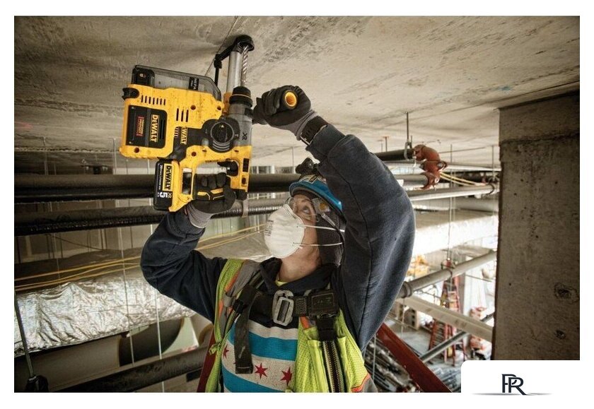  DeWalt DCK422P3 (шуруповерт, винтоверт, перфоратор, болгарка, 3 АКБ, 2 кейка) - Изображение №10 — Интернет-магазин ПроЗаказ