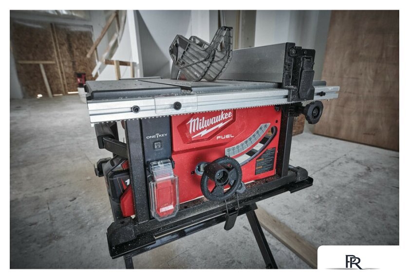 Распиловочный (циркулярный) станок Milwaukee M18 FUEL M18FTS210-0 4933464722 (без АКБ) - Изображение №10 — Интернет-магазин ПроЗаказ