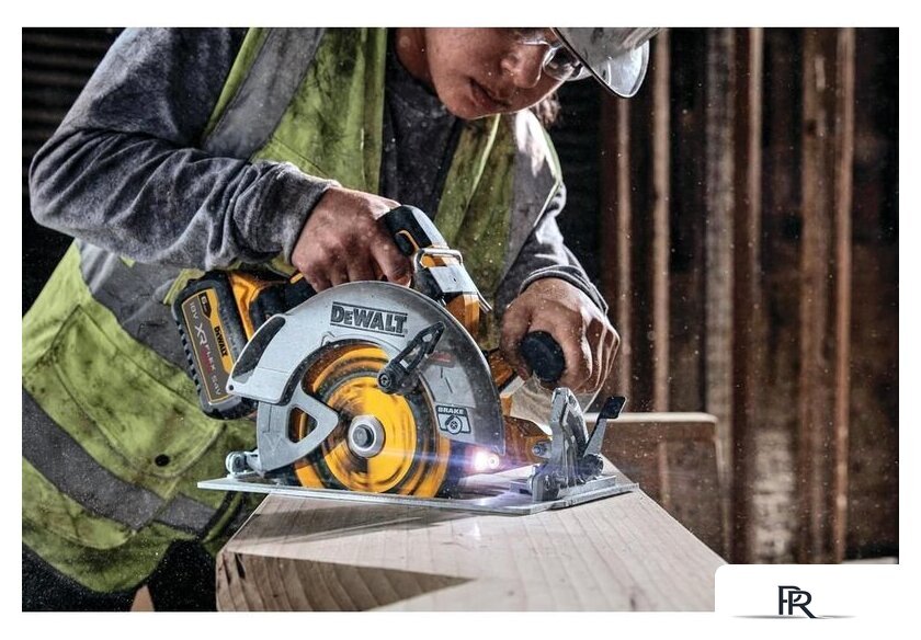 Дисковая (циркулярная) пила DeWalt DCS573NT-XJ (без АКБ, кейс) - Изображение №7 — Интернет-магазин ПроЗаказ