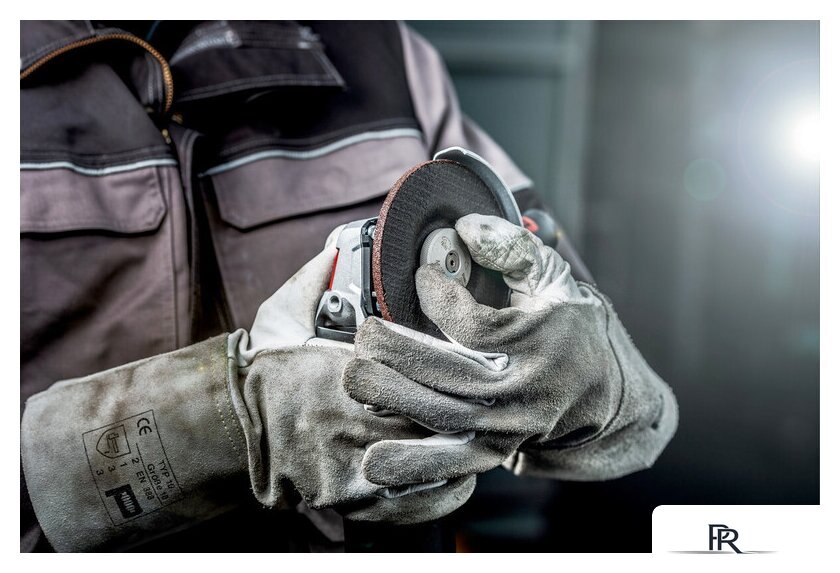 Угловая шлифмашина Metabo WEV 11-125 Quick 603625000 (без кейса) - Изображение №4 — Интернет-магазин ПроЗаказ