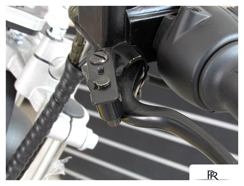 Электроскутер Yakama AP-H0003G (черный) - Изображение №11 — Интернет-магазин ПроЗаказ