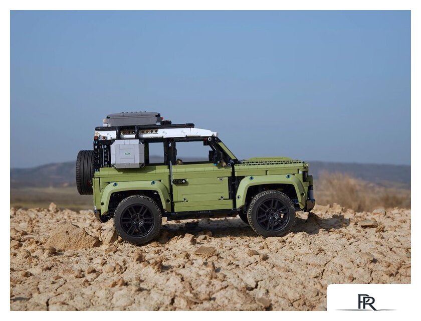 Конструктор LEGO Technic 42110 Land Rover Defender - Изображение №18 — Интернет-магазин ПроЗаказ