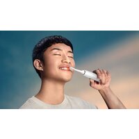 Электрическая зубная щетка Philips Sonicare DiamondClean 9000 HX9911/19 - Превью изображения №8 — Интернет-магазин ПроЗаказ