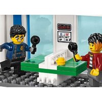 Конструктор LEGO City 60246 Полицейский участок - Превью изображения №6 — Интернет-магазин ПроЗаказ