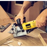 Шпоночный (ламельный) фрезер DeWalt DW682K - Превью изображения №6 — Интернет-магазин ПроЗаказ