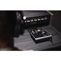Аудиоинтерфейс Audient iD24 - Превью изображения №10 — Интернет-магазин ПроЗаказ