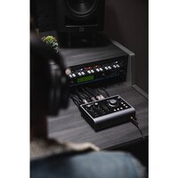 Аудиоинтерфейс Audient iD24 - Превью изображения №11 — Интернет-магазин ПроЗаказ