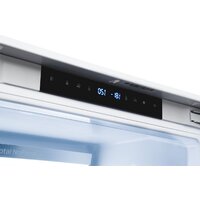 Холодильник Amica BK3717.5FZNBk - Превью изображения №9 — Интернет-магазин ПроЗаказ