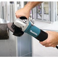 Угловая шлифмашина Makita 9565PCV - Превью изображения №3 — Интернет-магазин ПроЗаказ