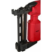 Степлер Milwaukee M18 FUEL M18FFUS-302C 4933479832 (с 2-мя АКБ 3 Ач, кейс) - Превью изображения №6 — Интернет-магазин ПроЗаказ