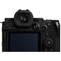 Беззеркальный фотоаппарат Panasonic Lumix S5 IIX Body - Превью изображения №2 — Интернет-магазин ПроЗаказ
