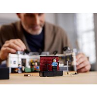 Конструктор LEGO Ideas 21328 Seinfeld - Превью изображения №18 — Интернет-магазин ПроЗаказ