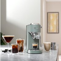 Рожковая кофеварка DeLonghi Dedica EC890.GR - Превью изображения №7 — Интернет-магазин ПроЗаказ