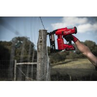 Степлер Milwaukee M18 FUEL M18FFUS-0C 4933479834 (без АКБ, кейс) - Превью изображения №10 — Интернет-магазин ПроЗаказ