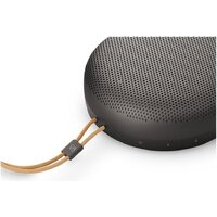 Беспроводная колонка Bang & Olufsen Beosound A1 3nd Gen (warm granite) - Превью изображения №5 — Интернет-магазин ПроЗаказ