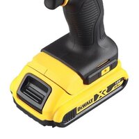 Дрель-шуруповерт DeWalt DCD771D2 (с 2-мя АКБ 2 Ah) - Превью изображения №4 — Интернет-магазин ПроЗаказ