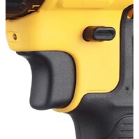 Дрель-шуруповерт DeWalt DCD771D2 (с 2-мя АКБ 2 Ah) - Превью изображения №9 — Интернет-магазин ПроЗаказ