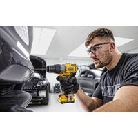 Ударная дрель-шуруповерт DeWalt DCD706D2-QW (с 2-мя АКБ, кейс) - Превью изображения №6 — Интернет-магазин ПроЗаказ
