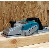 Рубанок Makita 1806 B - Превью изображения №2 — Интернет-магазин ПроЗаказ