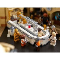 Конструктор LEGO Star Wars 75290 Кантина Мос-Эйсли - Превью изображения №39 — Интернет-магазин ПроЗаказ