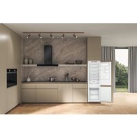 Холодильник Whirlpool WHC18 T514 - Превью изображения №3 — Интернет-магазин ПроЗаказ