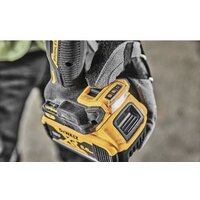 Дрель-шуруповерт DeWalt DCD800P2T (с 2-мя АКБ, кейс) - Превью изображения №3 — Интернет-магазин ПроЗаказ