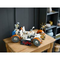Конструктор LEGO Technic 42182 Лунный вездеход НАСА «Аполлон» - Превью изображения №10 — Интернет-магазин ПроЗаказ
