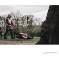 Газонокосилка Milwaukee M18 F2LM53-122 4933479585 (с 2-мя АКБ) - Превью изображения №7 — Интернет-магазин ПроЗаказ