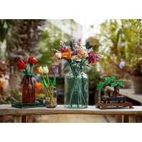 Конструктор LEGO Creator 10280 Букет цветов - Превью изображения №33 — Интернет-магазин ПроЗаказ