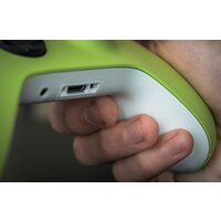 Геймпад Microsoft Xbox (салатовый) - Превью изображения №11 — Интернет-магазин ПроЗаказ
