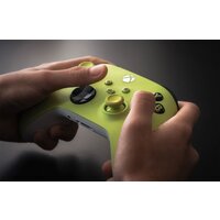 Геймпад Microsoft Xbox (салатовый) - Превью изображения №8 — Интернет-магазин ПроЗаказ