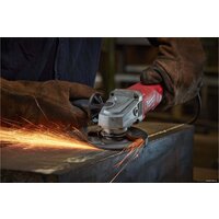 Угловая шлифмашина Milwaukee AGV 13-125 XSPDE 4933451578 - Превью изображения №8 — Интернет-магазин ПроЗаказ